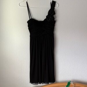 City Triangles One-Shoulder Dress Black with Floral Detail Womens Medium